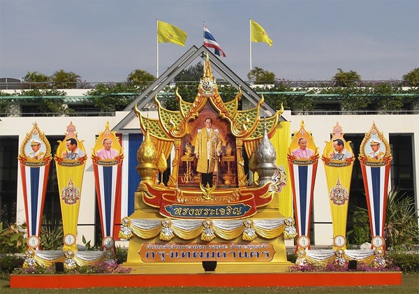 В Таиланде отмечают День труда и День Коронации